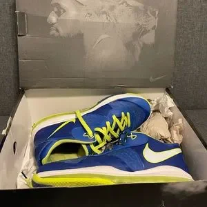 Nike Lebron VIII V/2 Low QS Treasure Blue/White Men’s Size 11.5 Used Nike Lebron VIII V/2 Low QS Sprite Treasure Blue/White  main image 3